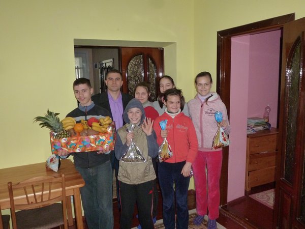 Поздравление от председателя района, детям сиротам с Новым Годом и Рождеством Христовым!